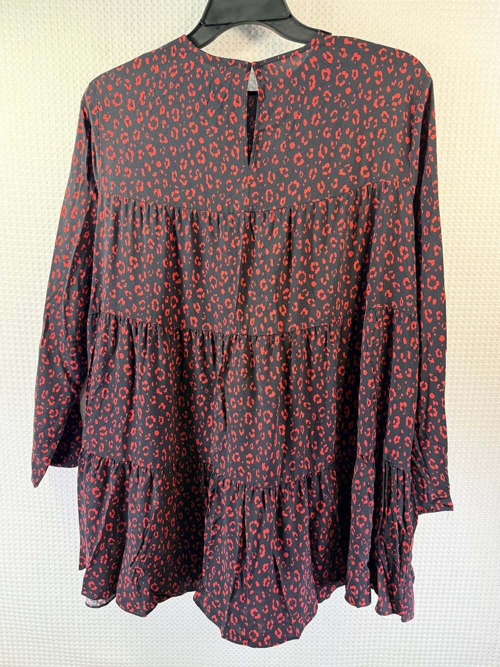 Zara Long Sleeve Tiered Animal Print Mini Dress in Red and Black - Picture 5 of 6